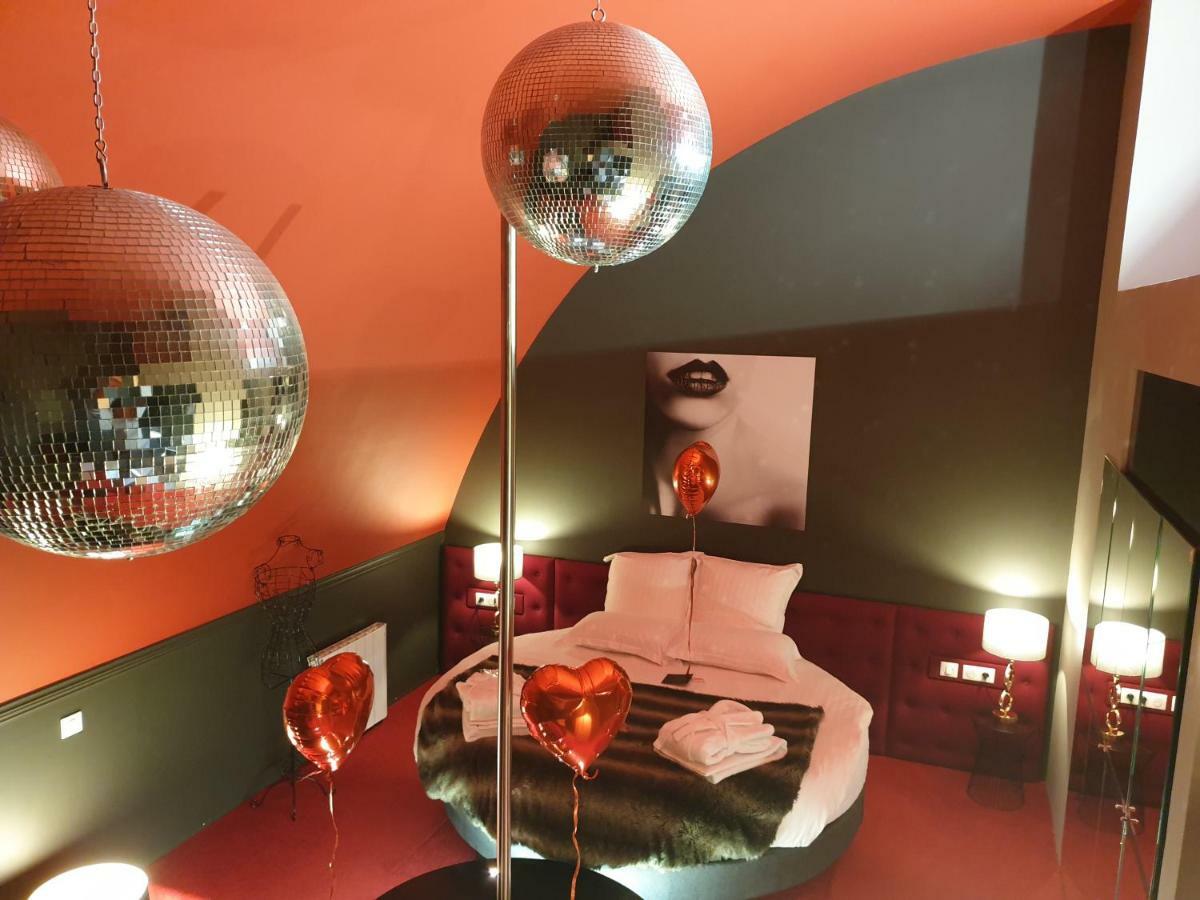 La Parenthese Envoutee Aparthotel Amiens Exterior foto